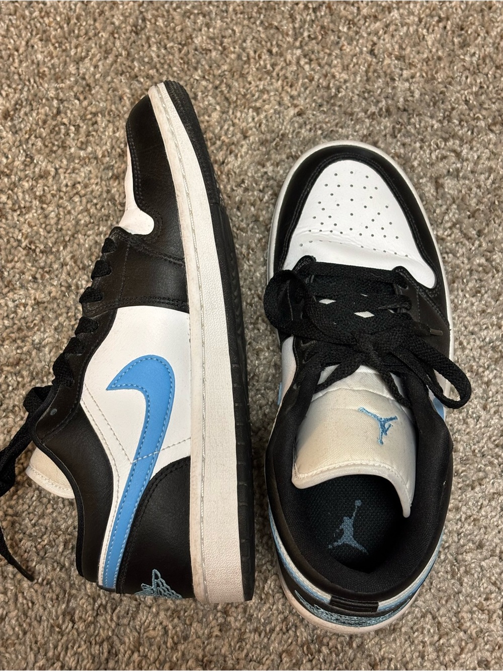 Jordan Black, White & Light Blue Low-Top Sneakers - Women’s - Picture 3 of 6